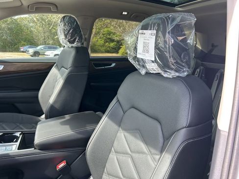 New 2026 Volkswagen Atlas SE image 22
