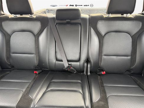 Used 2024 RAM 1500 Laramie image 16