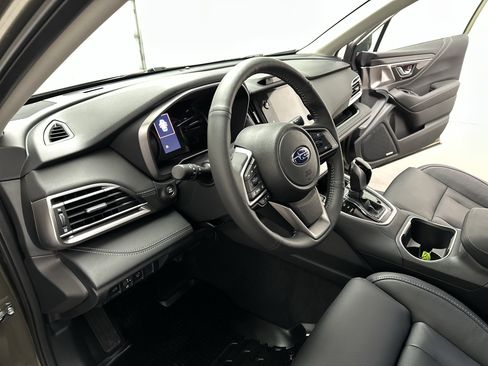 Certified 2025 Subaru Outback Touring AWD/4WD image 17