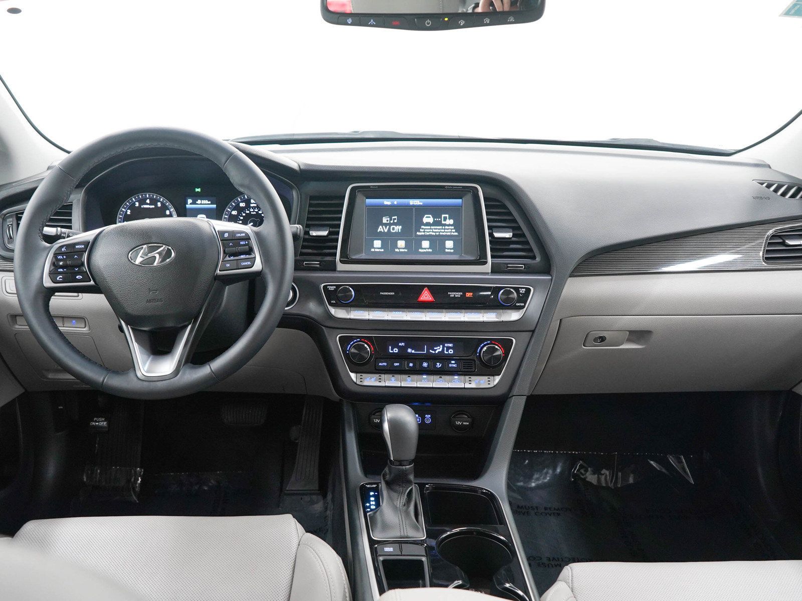 Used 2018 Hyundai Sonata Limited w/ Cargo Package FWD image 14