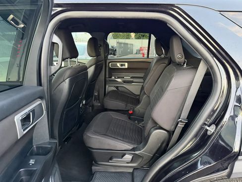 Used 2020 Ford Explorer XLT w/ Comfort Package AWD/4WD image 20