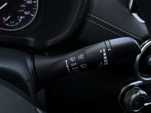 Used 2024 Nissan Sentra SV FWD image 31