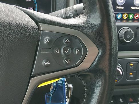 Used 2022 Chevrolet Colorado Z71 AWD/4WD image 22