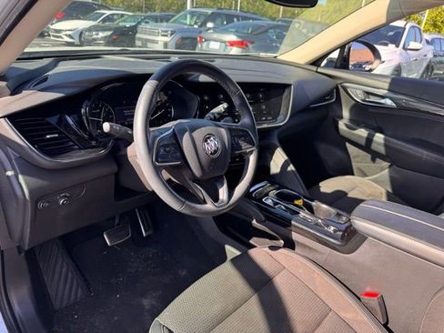 Used 2022 Buick Envision Preferred FWD image 12