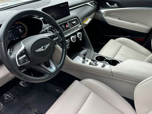 Used 2023 Genesis G70 2.0T RWD image 13