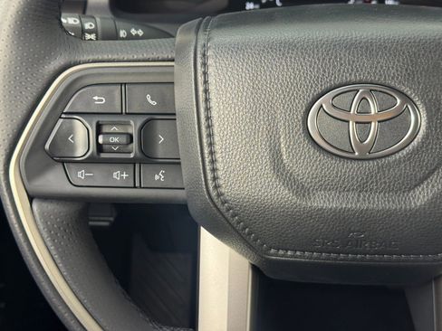Used 2025 Toyota 4Runner SR5 image 20