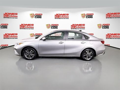 Used 2023 Kia Forte LXS w/ LXS Technology Package image 12