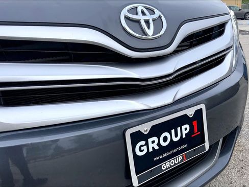 Used 2015 Toyota Venza XLE image 28