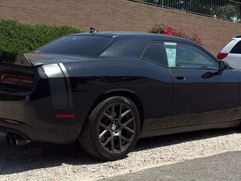 Used 2016 Dodge Challenger R/T Scat Pack RWD image 7