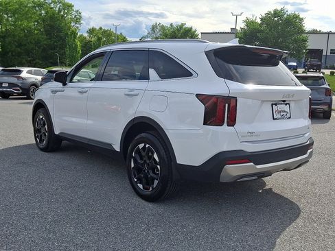 Used 2025 Kia Sorento S AWD/4WD image 4