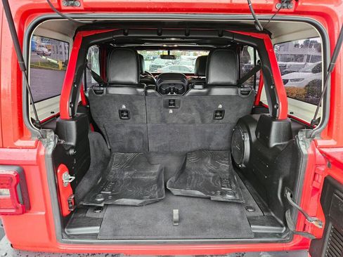 Used 2019 Jeep Wrangler Unlimited Rubicon image 13