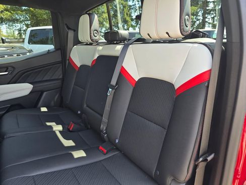 Used 2023 GMC Canyon AT4X w/ Edition 1 AWD/4WD image 18