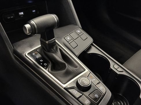 Used 2025 Kia Sportage LX image 26