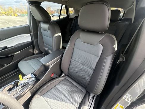 New 2026 Chevrolet Trax LT image 20