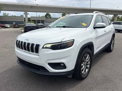 Used 2021 Jeep Cherokee Latitude Lux w/ Comfort/Convenience Group AWD/4WD image 7