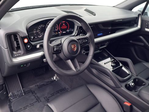New 2026 Porsche Cayenne AWD/4WD image 4