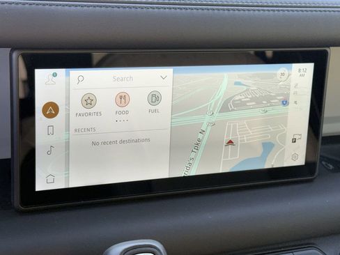 Used 2024 Land Rover Defender 110 S image 22