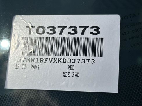 Used 2019 Toyota RAV4 XLE FWD image 15