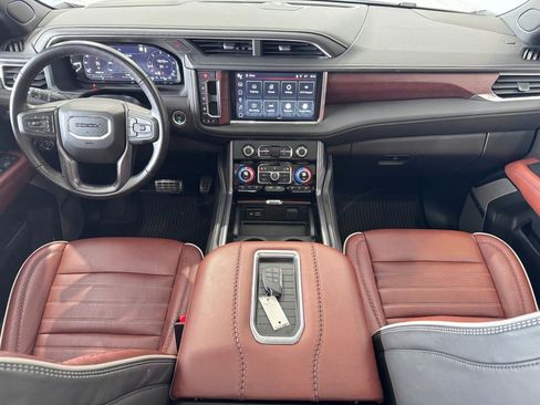 Certified 2023 GMC Yukon Denali Ultimate AWD/4WD image 17