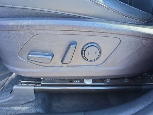 Used 2022 Kia Sorento S w/ Panoramic Sunroof Package FWD image 11
