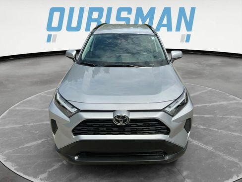 Used 2025 Toyota RAV4 XLE AWD/4WD image 9