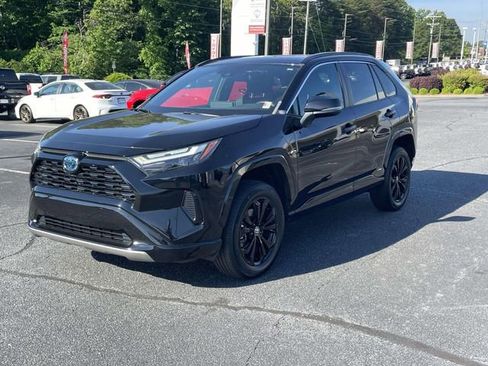 Used 2023 Toyota RAV4 SE w/ Convenience Package AWD/4WD image 3