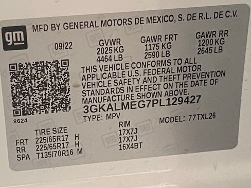 Used 2023 GMC Terrain SLE FWD image 32