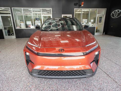 New 2026 Toyota C-HR w/ Cold Weather Package AWD/4WD image 6