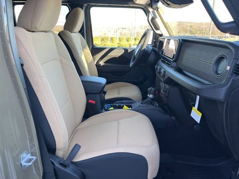 New 2026 Jeep Gladiator Sport image 27