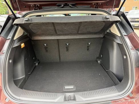 Used 2023 Buick Encore GX Preferred w/ Cold Weather Comfort Package FWD image 19