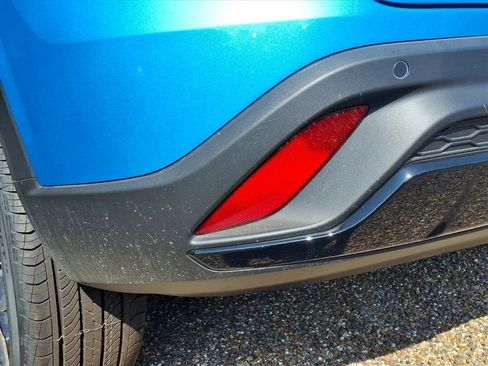 New 2025 Chevrolet Trax RS w/ Sunroof Package image 15