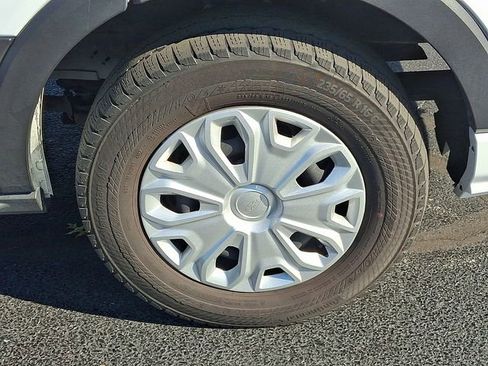 Used 2023 Ford Transit 350 XLT image 8