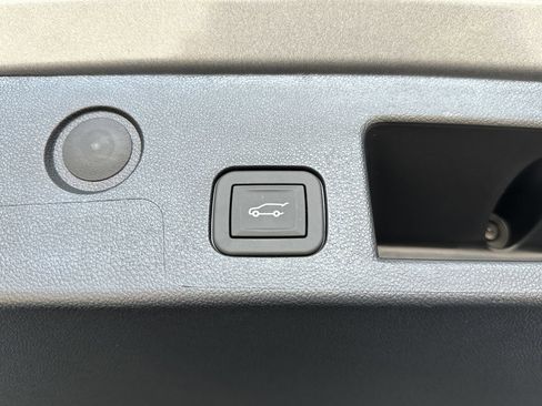 New 2026 GMC Terrain AT4 w/ Technology Package II image 32