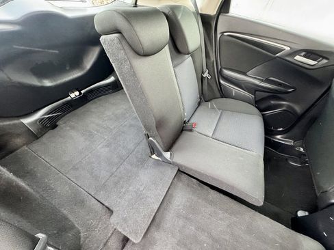 Used 2019 Honda Fit LX image 9