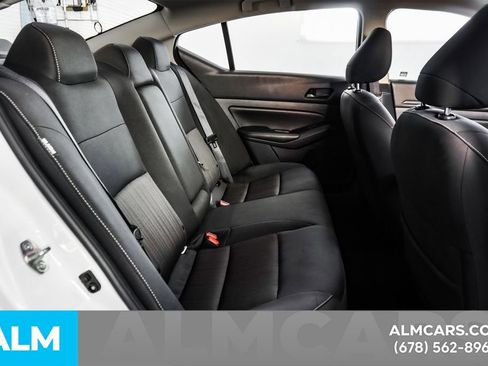 Used 2025 Nissan Altima 2.5 SV FWD image 20