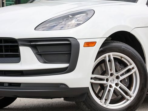 Certified 2023 Porsche Macan Turbo AWD/4WD image 8