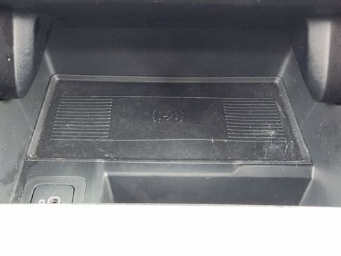 Used 2026 Land Rover Range Rover Velar S AWD/4WD image 18