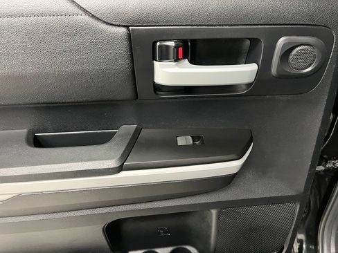 Used 2018 Toyota Tundra SR5 AWD/4WD image 45