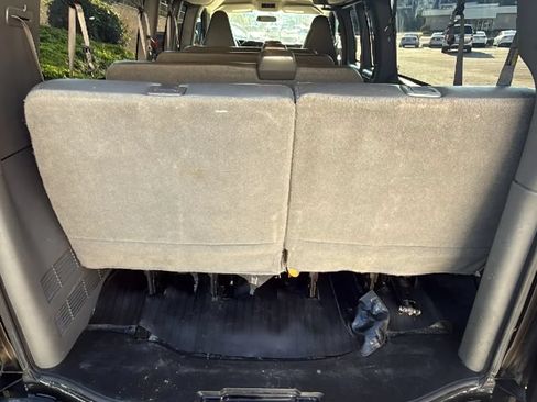Used 2017 Chevrolet Express 3500 LS RWD image 35