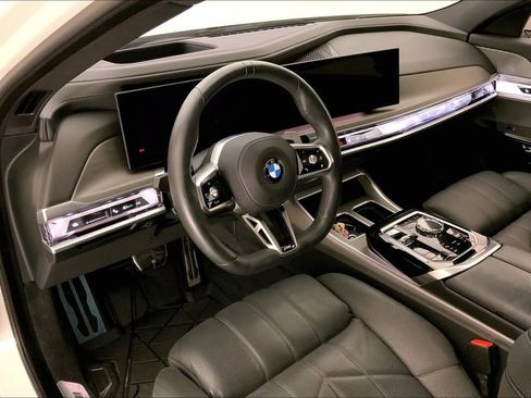 Certified 2023 BMW 760i xDrive AWD/4WD image 21