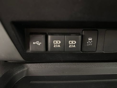 Used 2020 Toyota Tundra SR5 w/ SR5 Leather Package image 23