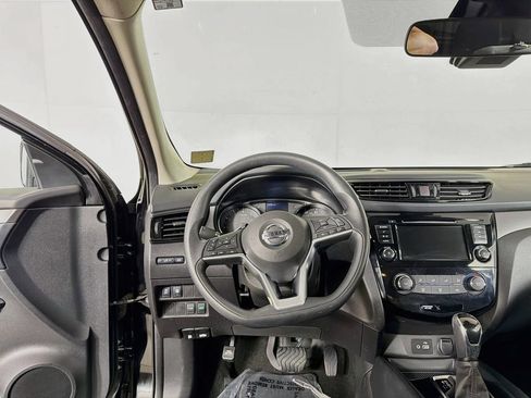 Used 2021 Nissan Rogue Sport S FWD image 19