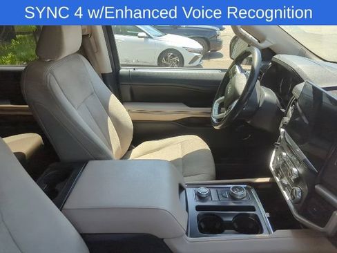 Used 2022 Ford Expedition XLT AWD/4WD image 7