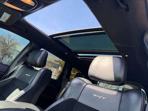 Used 2016 Jeep Grand Cherokee SRT image 21