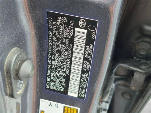 Used 2017 Toyota Prius Two w/ Prius Two Safety Plus Package FWD image 15