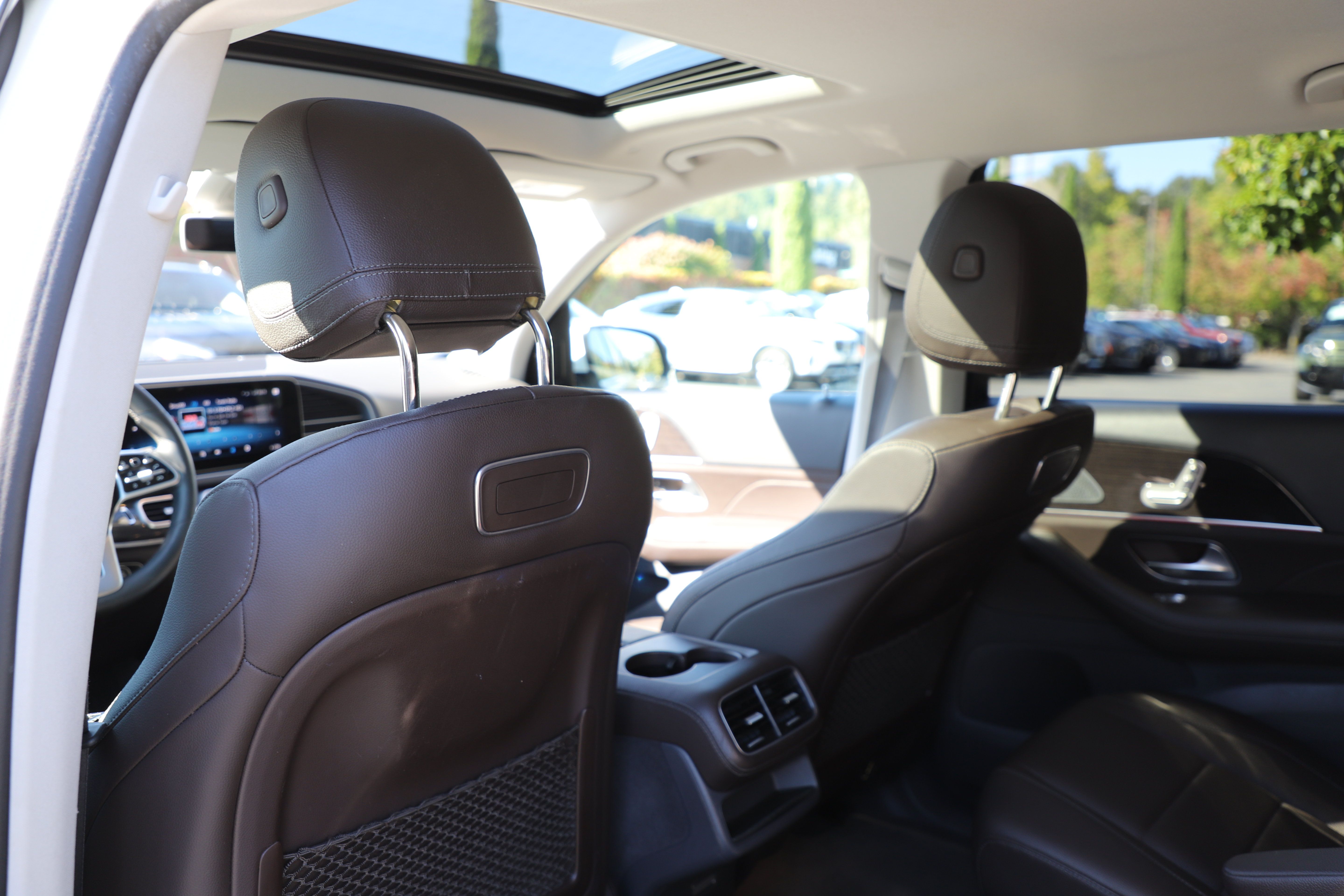 Used 2020 Mercedes-Benz GLS 450 4MATIC image 14