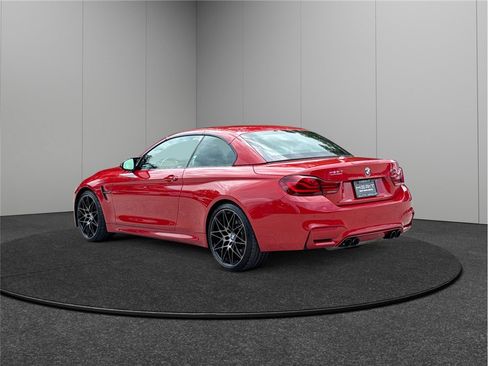 Used 2020 BMW M4 Convertible w/ Competition Package RWD image 7