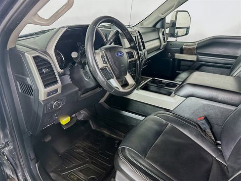 Used 2019 Ford F350 Lariat w/ Lariat Ultimate Package image 30