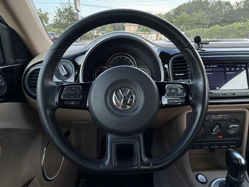 Used 2015 Volkswagen Beetle 1.8T FWD image 29