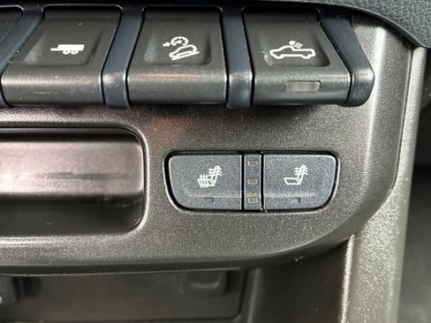 Used 2021 Chevrolet Colorado Z71 w/ Safety Package AWD/4WD image 29
